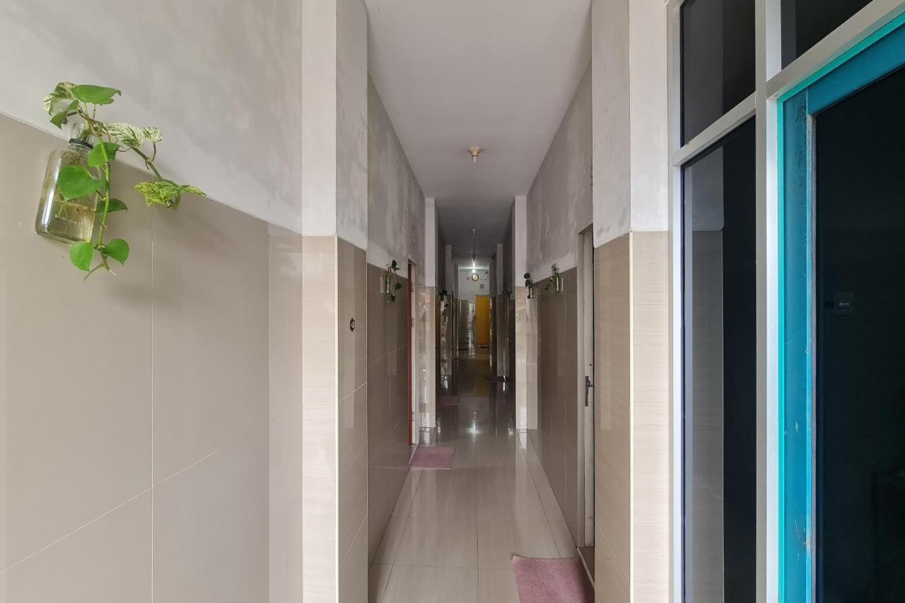 Capital O 93250 Hotel Tirta Kencana 2 Baturaden Banyumas エクステリア 写真