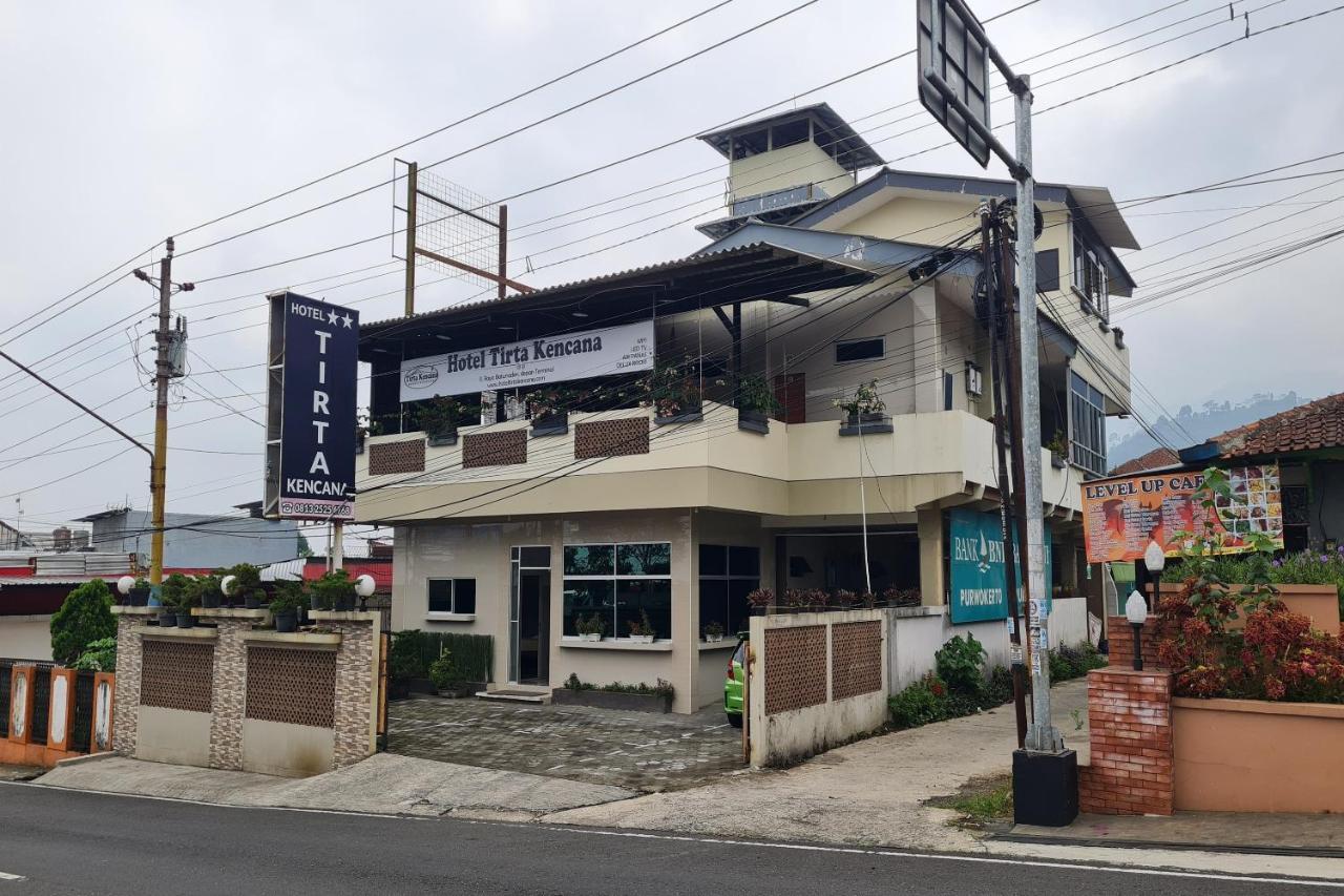Capital O 93250 Hotel Tirta Kencana 2 Baturaden Banyumas エクステリア 写真