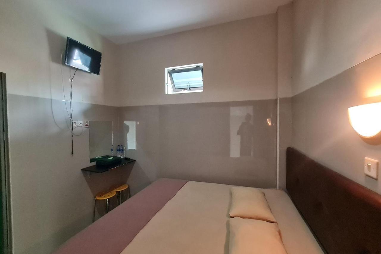 Capital O 93250 Hotel Tirta Kencana 2 Baturaden Banyumas エクステリア 写真
